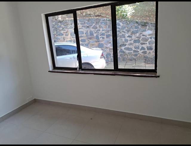 2 BEDROOM PROPERTY TO RENT IN BEREA WEST